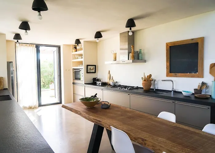 El Toro Blanco Luxury In Andalucia 론다